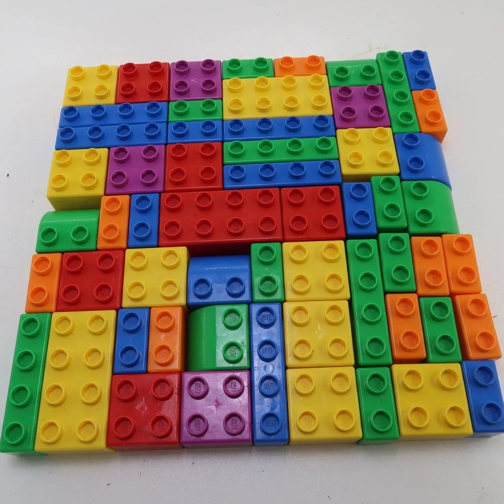 Lego Quatro Building Blocks Preschool Lot of 50+ Pieces Retired 2004